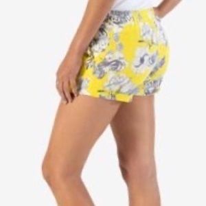 Kut from Kloth yellow linen shorts